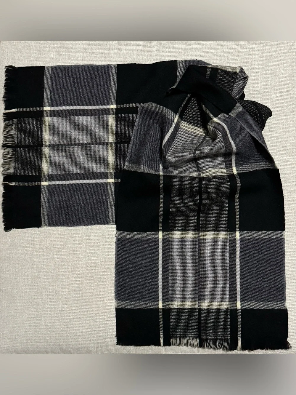 Vintage “Magic Weave by Superba” Scarf-Wool Blend-Black & White Plaid-EUC